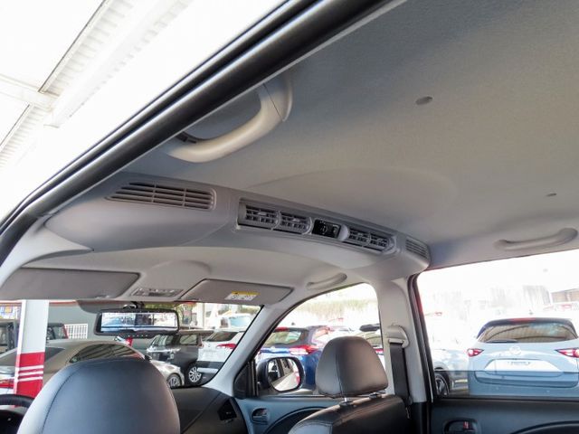 2.4 商用廂式休旅車 小客貨車/實跑4萬多里程/雙安/後視鏡倒車顯影/定速系統/後座分離傾倒/ISOFIX  第18張相片