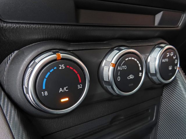 日系進口車 馬2 頂級版1.5/實跑5.8萬多里程/I-KEY/倒車顯影/安全氣囊/TCS/導航/16吋鋁圈/可貸款  第15張相片