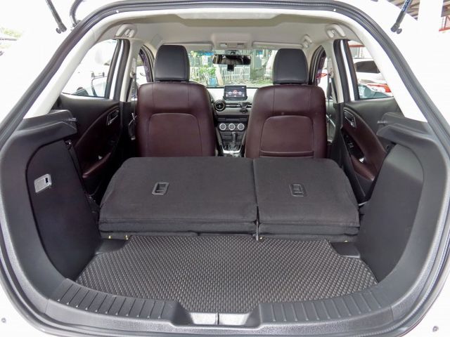 日系進口車 馬2 頂級版1.5/實跑5.8萬多里程/I-KEY/倒車顯影/安全氣囊/TCS/導航/16吋鋁圈/可貸款  第20張相片
