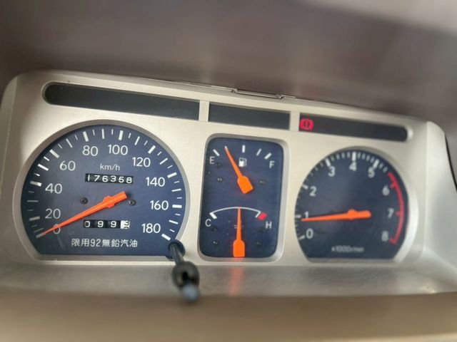 低里程 載貨好幫手 才剛保養完 搶手車款要買要快  第13張相片