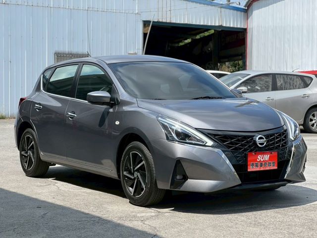 TIIDA J版 銳利車頭造型搭配16吋鋁圈 里程低但有保證 省油稅金低  第3張相片