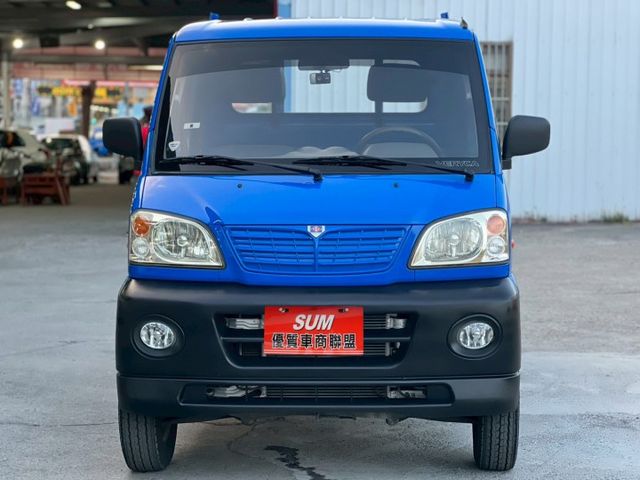 低里程的小貨車 可遇不可求 歡迎預約賞車 車真的很美 真心不騙!  第2張相片