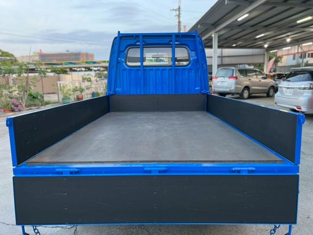 低里程的小貨車 可遇不可求 歡迎預約賞車 車真的很美 真心不騙!  第14張相片
