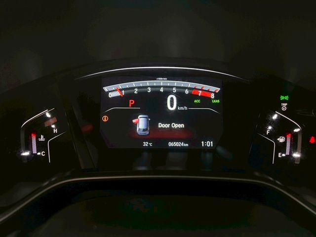 車輛整備中~S版 1.5的排氣量 但卻有193匹馬力 號稱內部空間最大的休旅  第5張相片