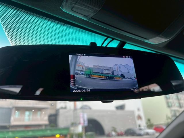 一手車~12年式 都在原廠做保養/安卓機+倒車顯影都裝好了/千萬別錯過美車  第18張相片