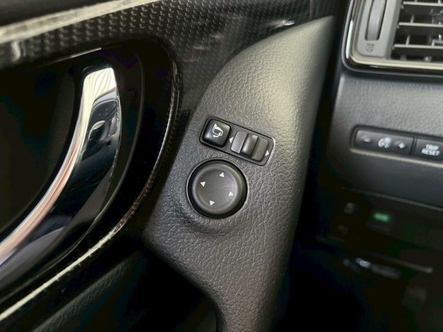 一手車~2.0玩美影音版/原廠保養/環景+盲點 不怕死角太多  第15張相片