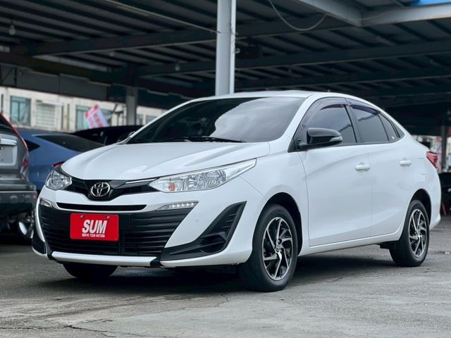 經典版僅跑2萬~倒車顯影+Carplay/電動後視鏡/鋁圈 應有盡有!車真的超美 下雨天代步接送小孩都方便  第1張相片