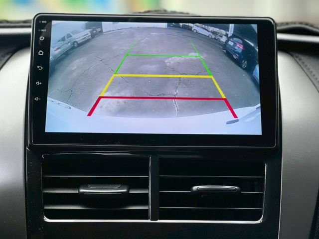 經典版僅跑2萬~倒車顯影+Carplay/電動後視鏡/鋁圈 應有盡有!車真的超美 下雨天代步接送小孩都方便  第9張相片