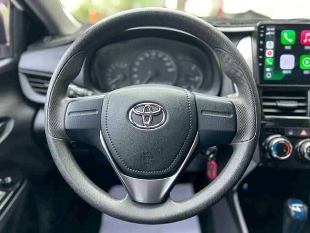 經典版僅跑2萬~倒車顯影+Carplay/電動後視鏡/鋁圈 應有盡有!車真的超美 下雨天代步接送小孩都方便  第11張相片