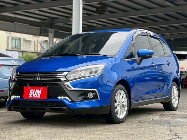 輕鬆型1.5L小車大空間 載貨載小孩第一首選/電動尾門+倒車顯影/媽媽想買車接送小孩可以考慮喔~  第1張相片