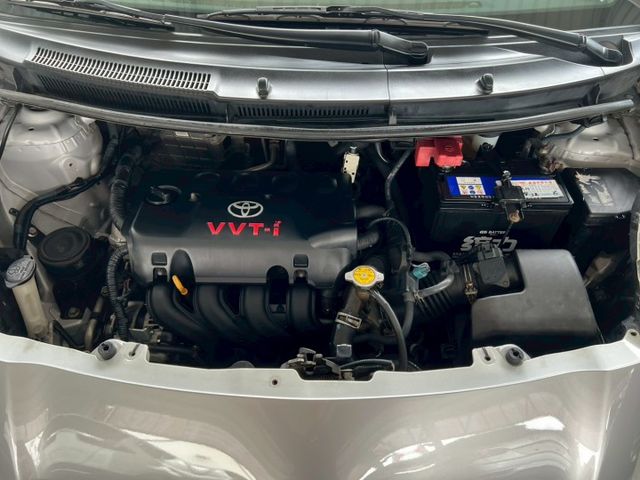一手車~里程只跑12萬 | 代步絕佳工具 | 前後雷達 市區停車方便 | 雨季來臨 快來把小鴨開回家  第15張相片
