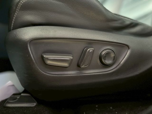 一手車 | 油電旗艦版  環景 | ACC跟車系統 | 車道偏移系統 | 安全配備齊全  第15張相片