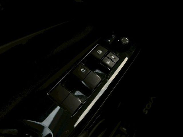 1.5L經典型｜經典代步小車｜【LED日行燈】【鋁圈】【電動後視鏡】  第8張相片