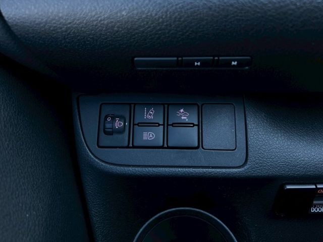 5人座豪華+｜里程跑不到２萬｜加裝安卓機、FOCAL音響｜【盲點偵測】【定速】【右側電滑門】  第11張相片