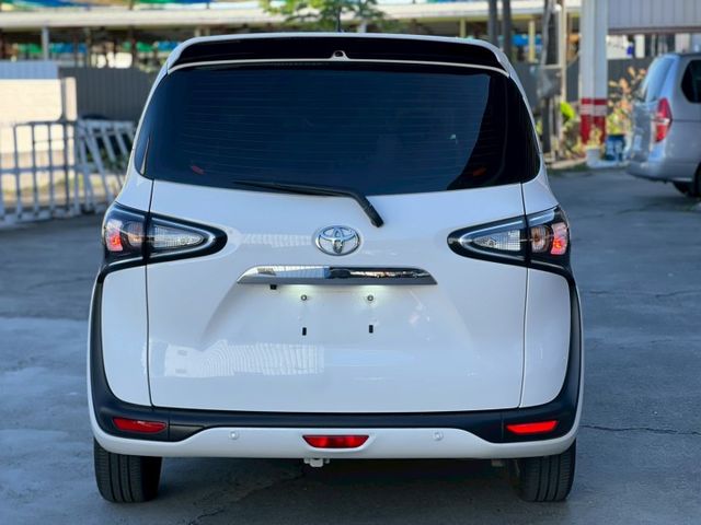 5人座豪華+｜里程跑不到２萬｜加裝安卓機、FOCAL音響｜【盲點偵測】【定速】【右側電滑門】  第14張相片