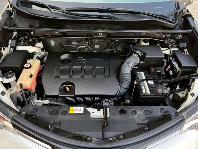 RAV4 2.0L 尊爵版｜里程只跑7.8萬公里｜原廠保養車況超美｜【主駕電動椅】【定速】【車道偏移警示】  第19張相片