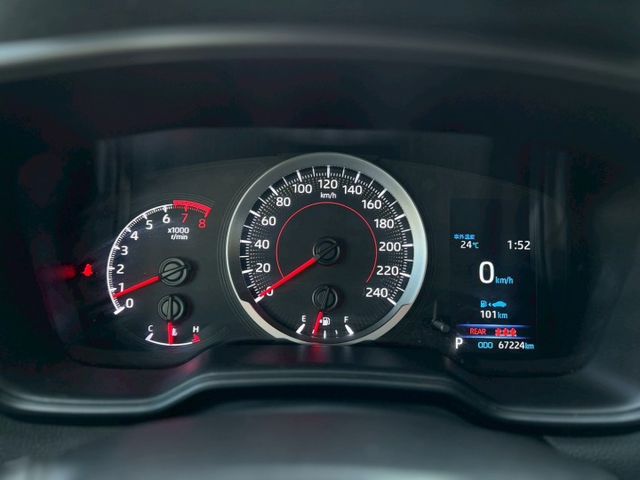 CROSS豪華版｜輪胎９成新 原廠保養｜【ACC跟車系統】【倒車顯影】【恆溫空調】  第5張相片