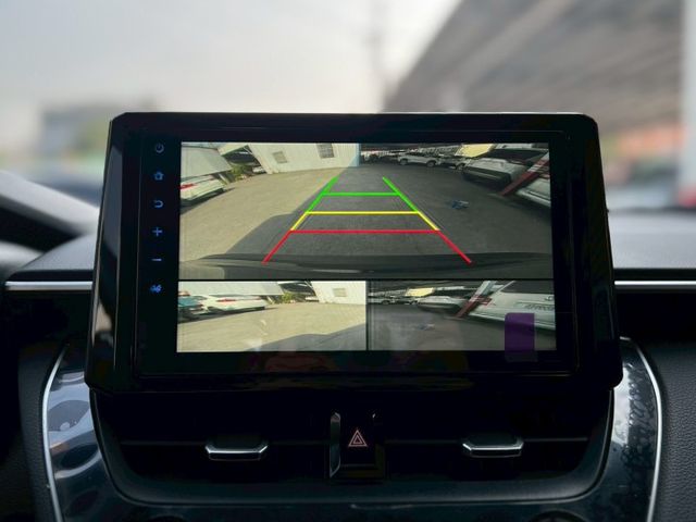 CROSS豪華版｜輪胎９成新 原廠保養｜【ACC跟車系統】【倒車顯影】【恆溫空調】  第8張相片