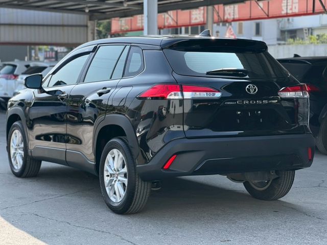 CROSS豪華版｜輪胎９成新 原廠保養｜【ACC跟車系統】【倒車顯影】【恆溫空調】  第13張相片