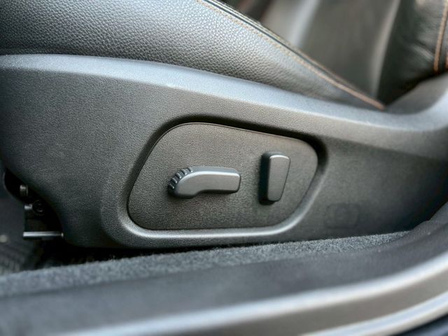 一手車XV 2.0 i-S版｜AWD全輪驅動更有力｜里程保證只跑５萬多公里｜【倒車顯影】【電動座椅】【定速】  第16張相片