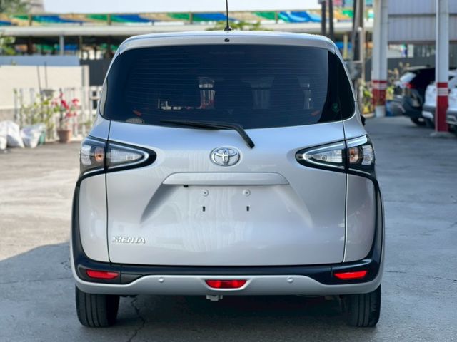 5人座豪華版｜露營或家庭用車空間都很夠｜安全配備齊全｜【倒車顯影】【車道偏移警示】  第13張相片