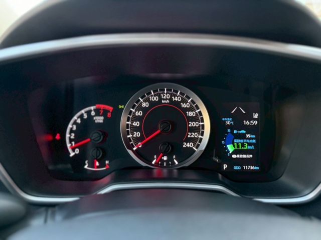 汽油尊爵版｜里程只跑１萬多公里｜2023年12月出廠｜【ｉ-key】【胎壓偵測】【倒車顯影】  第9張相片