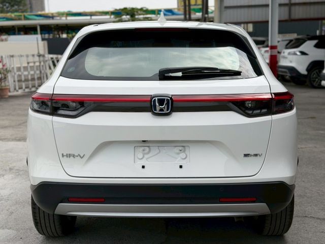 2025年e：HEV Prestige｜還在原廠保固中｜新車價95.9萬 現省十幾萬｜【電動座椅】【電尾門】【盲點偵測】  第5張相片