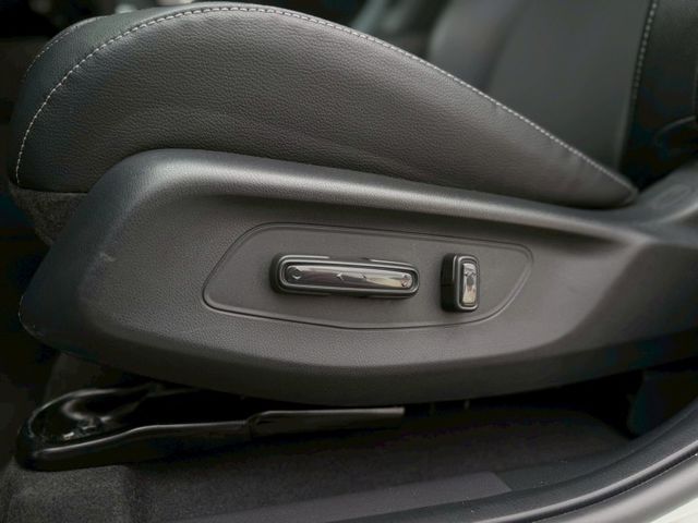 2025年e：HEV Prestige｜還在原廠保固中｜新車價95.9萬 現省十幾萬｜【電動座椅】【電尾門】【盲點偵測】  第17張相片