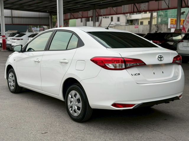 Vios 1.5L 雅緻版｜輪胎2025年剛換 還有九成新｜車子去年七月剛保養 車況維持很好  第6張相片