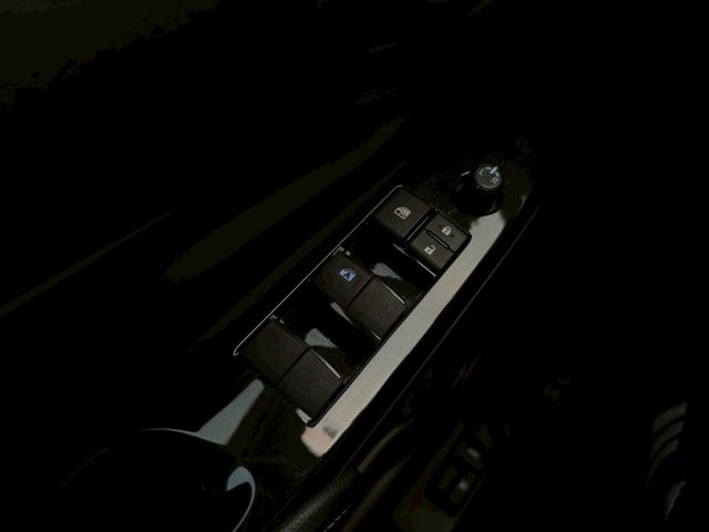 Vios 1.5L 雅緻版｜輪胎2025年剛換 還有九成新｜車子去年七月剛保養 車況維持很好  第12張相片