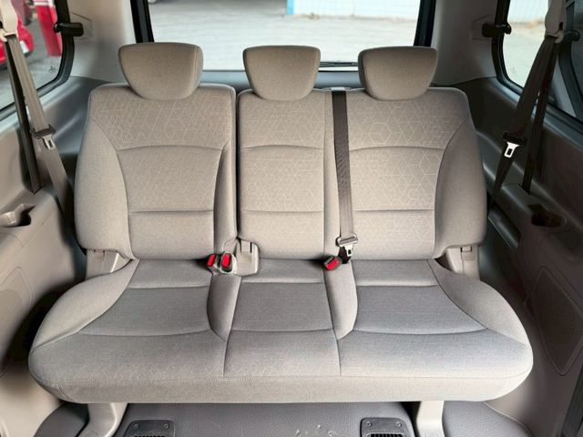 2.5L八人座 尊貴版 柴油引擎+渦輪增壓｜４顆輪胎剛換 有九成新 今年一月剛保養完｜【定速】【日行燈】  第18張相片