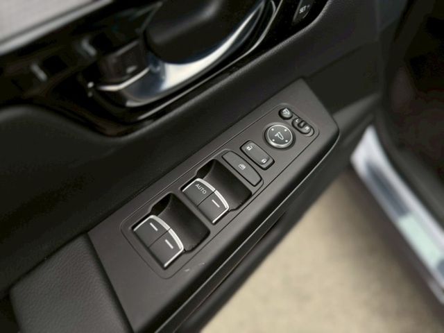 S版｜HONDA原廠的公務車 都在原廠保養 車況超好｜【電動尾門】【雙前電動座椅】【分區溫控】  第12張相片