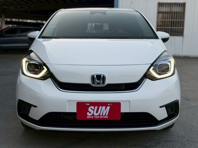 Honda Fit e：HEV油電版｜內裝外觀都媲美新車｜里程保證！｜【ACC跟車系統】【AEB緊急煞車】【電子手煞車】  第2張相片
