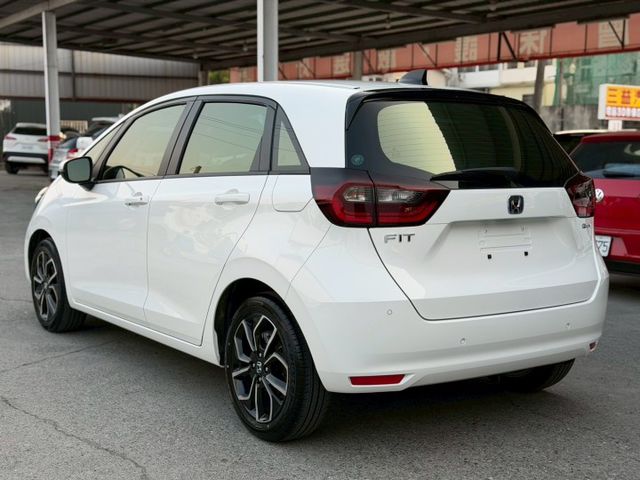 Honda Fit e：HEV油電版｜內裝外觀都媲美新車｜里程保證！｜【ACC跟車系統】【AEB緊急煞車】【電子手煞車】  第6張相片