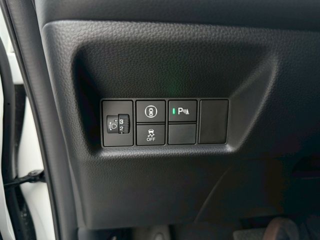 Honda Fit e：HEV油電版｜內裝外觀都媲美新車｜里程保證！｜【ACC跟車系統】【AEB緊急煞車】【電子手煞車】  第13張相片