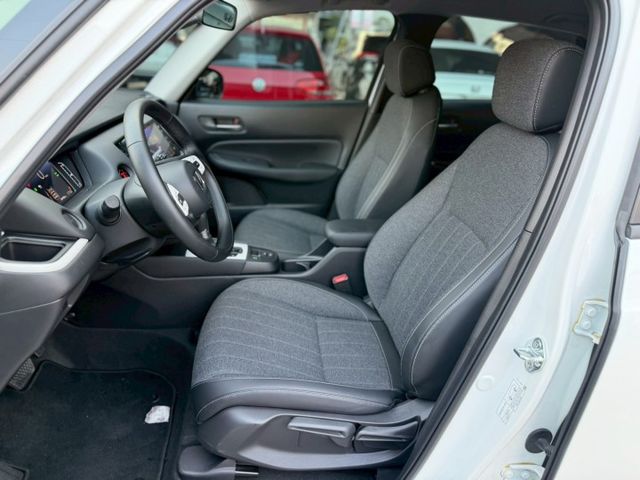 Honda Fit e：HEV油電版｜內裝外觀都媲美新車｜里程保證！｜【ACC跟車系統】【AEB緊急煞車】【電子手煞車】  第14張相片