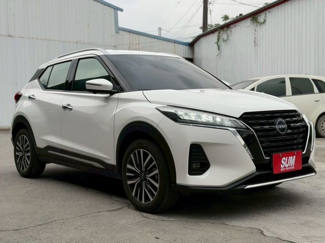 汽油旗艦版｜里程漂亮 車況漂亮｜配備齊全 不用烤漆就很美｜【360度環景】【盲點偵測】  第3張相片