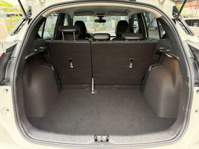 汽油旗艦版｜里程漂亮 車況漂亮｜配備齊全 不用烤漆就很美｜【360度環景】【盲點偵測】  第18張相片