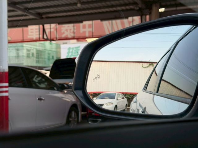 CROSS汽油尊爵版｜12.3吋全彩儀表 原廠保養｜【盲點偵測】【360度環景】【無線CARPLAY】  第15張相片