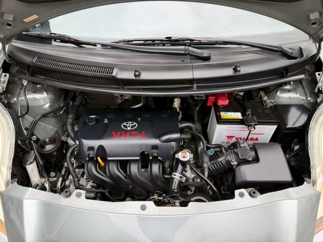 絕版小鴨 超低里程但有保障｜輪胎是2025年的 還有九成新｜【方向盤音響控制】【電動後視鏡】【前後行車紀錄】  第19張相片