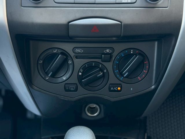 1.6L行家皮椅版｜便宜代步車 空間很大 接送小孩方便 ｜輪胎還有八成新｜【車頂行李架】【胎壓偵測】  第11張相片