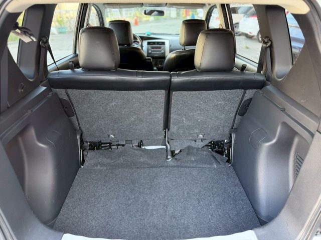 1.6L行家皮椅版｜便宜代步車 空間很大 接送小孩方便 ｜輪胎還有八成新｜【車頂行李架】【胎壓偵測】  第15張相片