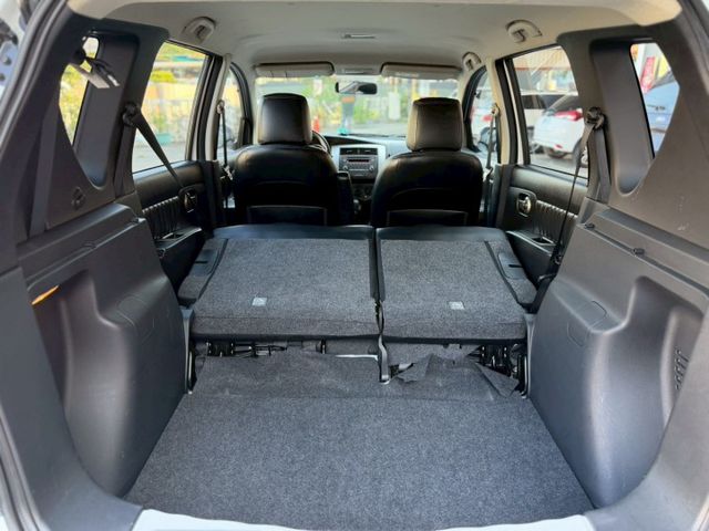 1.6L行家皮椅版｜便宜代步車 空間很大 接送小孩方便 ｜輪胎還有八成新｜【車頂行李架】【胎壓偵測】  第16張相片