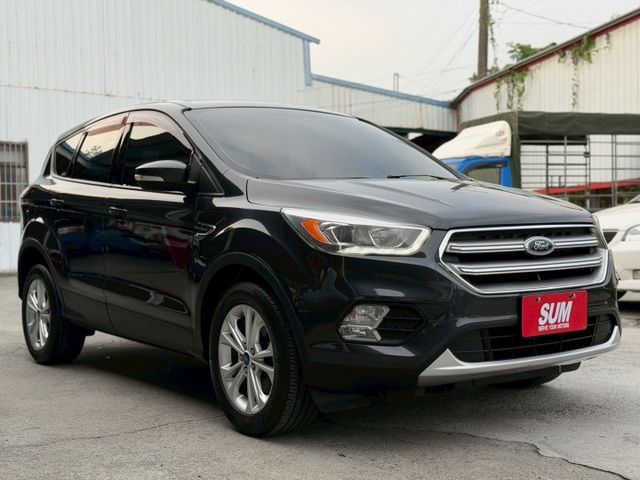 Kuga EcoBoost 180雅緻型｜不用30萬就可以買休旅｜雖然排氣量只有1.5L 可是踩起來還是很有力  第3張相片
