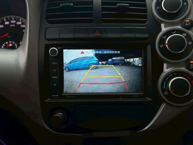 【整備中】25年2月出廠｜六人座雙廂自排｜4/22剛換四顆新輪胎｜加裝升降尾門 載貨更方便  第10張相片