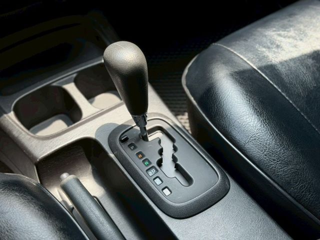 INNOVA 2.0L自排｜里程超低 輪胎剛更換新的｜車子定期保養及調胎｜後座有出風口 內裝也維持得很漂亮  第11張相片