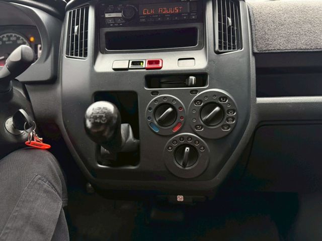 篷式手排｜加裝行車紀錄器 且有在定期保養｜前身是用來載輪胎的  第9張相片