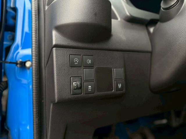 篷式手排｜加裝行車紀錄器 且有在定期保養｜前身是用來載輪胎的  第11張相片