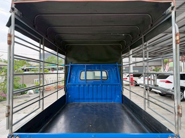 篷式手排｜加裝行車紀錄器 且有在定期保養｜前身是用來載輪胎的  第14張相片