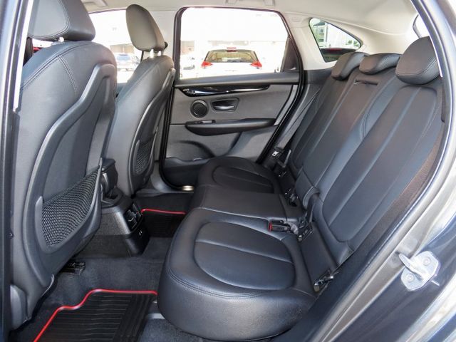 原廠漆稀有一手BMW 218i/跑6.9萬多里程/定速系統/渦輪增壓/I-KEY/導航/倒車顯影/LED頭燈/車道偏移  第8張相片